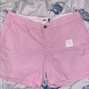 Brand new old navy Pineapple Print shorts!